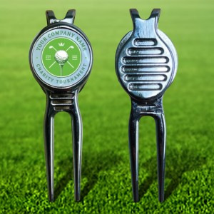 The Essex Silver Divot Tool with Belt Clip & Removable Ball Marker The Essex Silver Divot Tool with Belt Clip & Removable Ball Marker